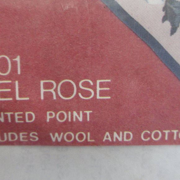 Ann Benson Noel Rose Octagon Christmas Tree Skirt Kit 40” Counted Point CH01 - Picture 3 of 10